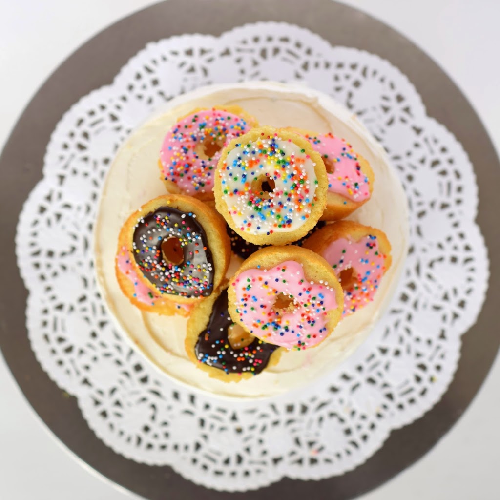 Hold Me Closer Tiny Donut | Mini Donut Cake Recipe