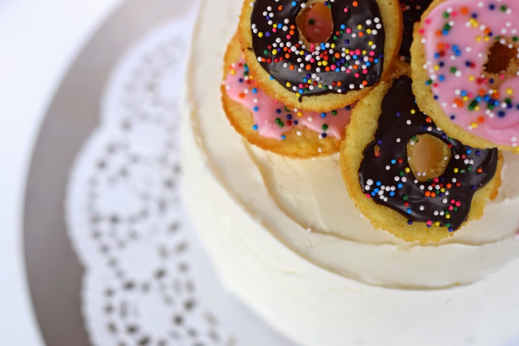 Hold Me Closer Tiny Donut | Mini Donut Cake Recipe