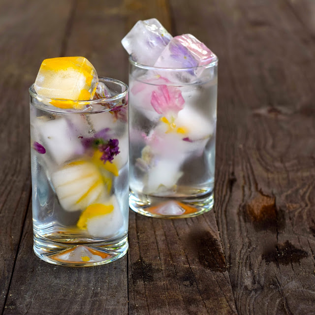 water with flower ice cubes
