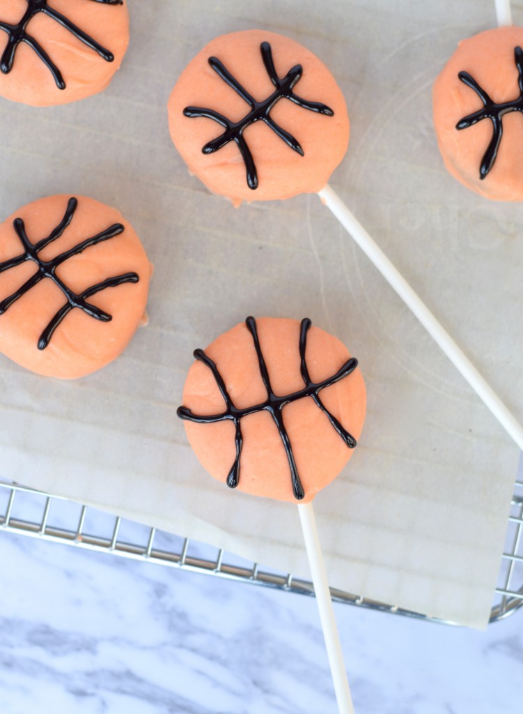 Basketball Chocolate Covered OREO Pops Recipe