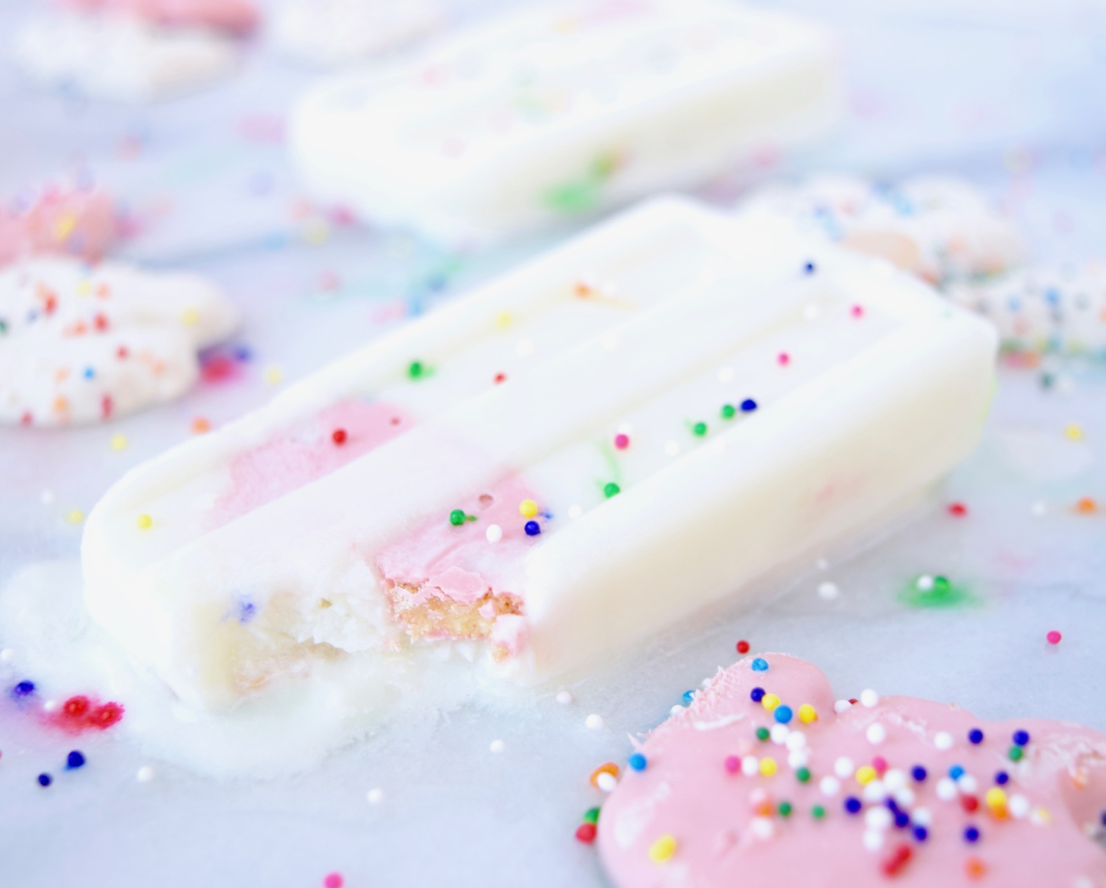 Circus Cookie Popsicles