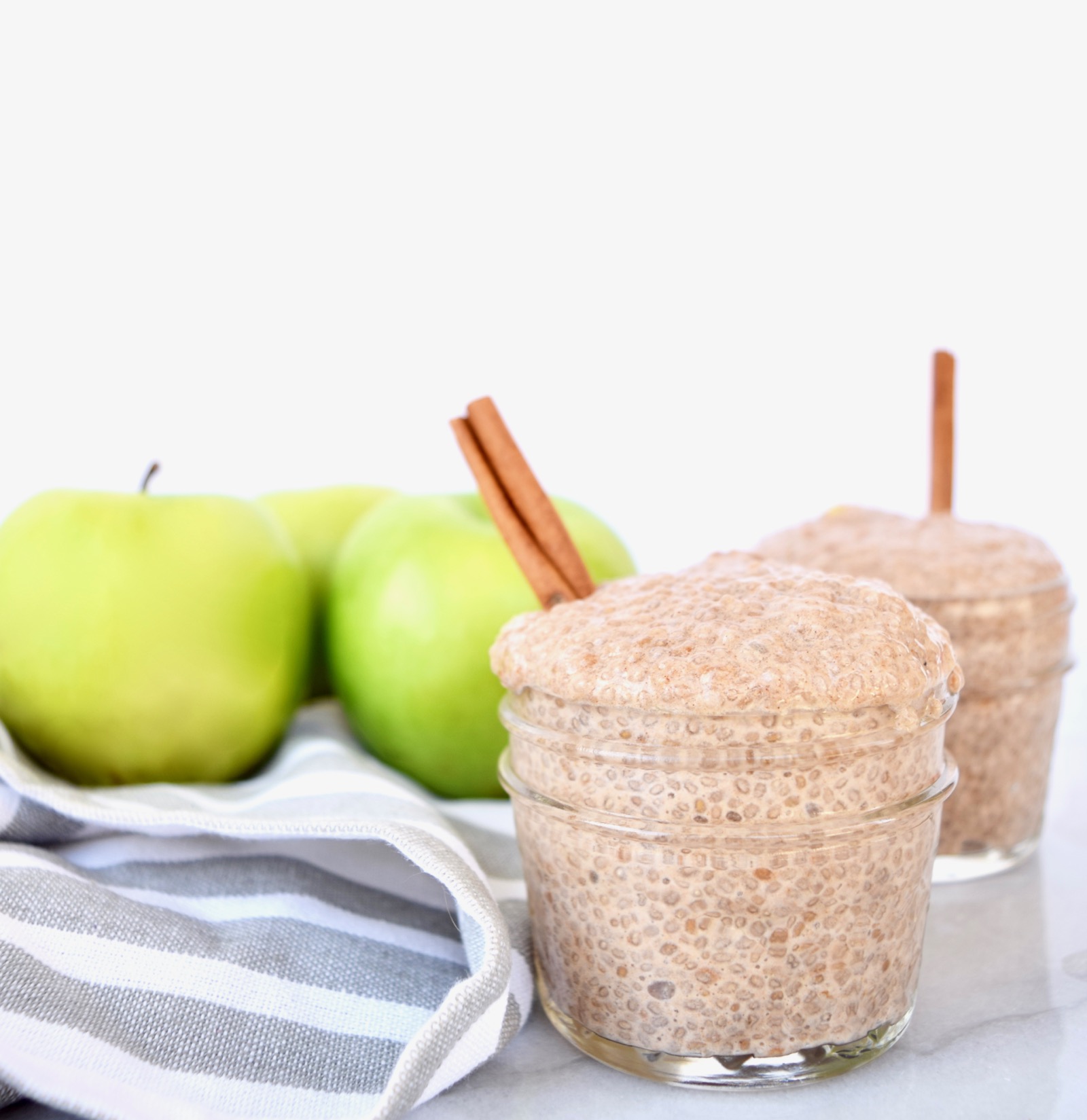 Healthy Apple Pie Chia Seed Pudding Recipe