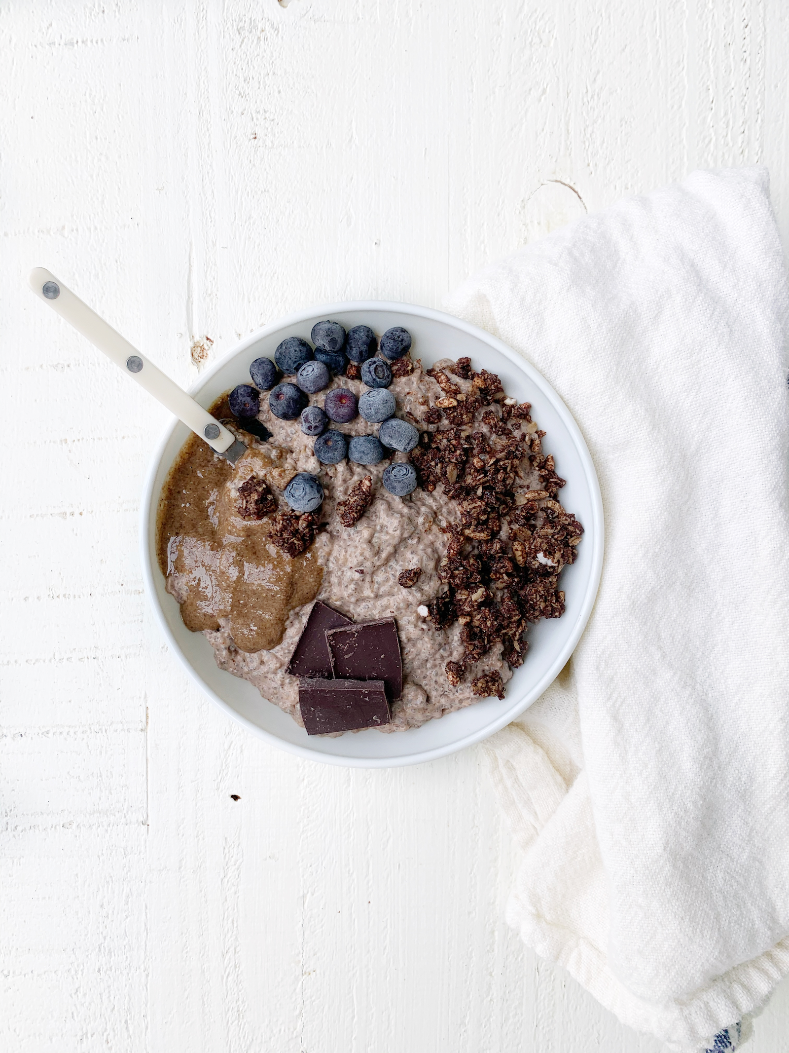 1 step Chocolate Almond Butter Chia Seed Pudding Recipe